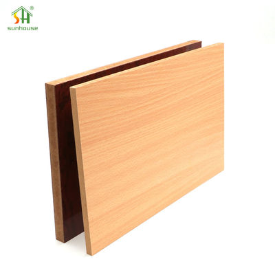 ভালো দাম MDF মেলামাইন MDF বোর্ড অভ্যন্তরীণ বাহ্যিক প্রসাধন ভবন নির্মাণের অ্যাপ্লিকেশন ব্যবহারের জন্য ব্যবহার অনলাইন