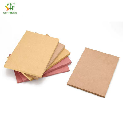 ভালো দাম MDF মেলামাইন MDF বোর্ড অভ্যন্তরীণ বাহ্যিক প্রসাধন ভবন নির্মাণের অ্যাপ্লিকেশন ব্যবহারের জন্য ব্যবহার অনলাইন