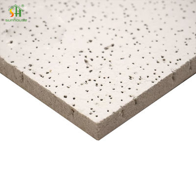 ভালো দাম অভ্যন্তরীণ বাহ্যিক প্রসাধন ব্যবহারের জন্য ফায়ার রেটেড অ্যাকোস্টিক মিনারেল ফাইবার সিলিং টাইল বোর্ড অনলাইন